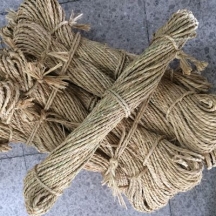 ロープ・わら工品:こまい縄